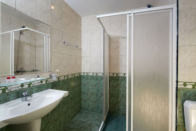 Napospart utazás Mena Palace