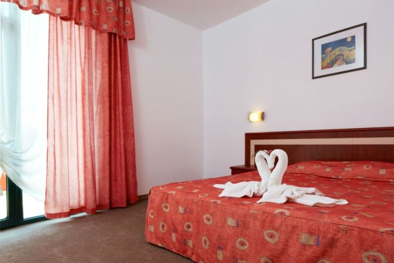 Napospart utazás Mena Palace