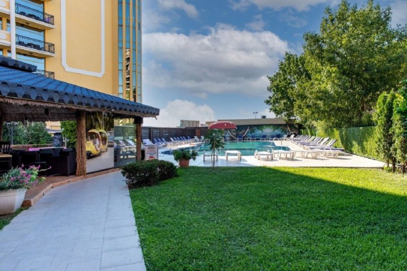 Napospart utazás MPM Hotel Condor