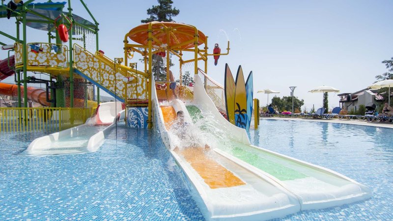 Nevis Resort & Aquapark - All Inclusive Napospart