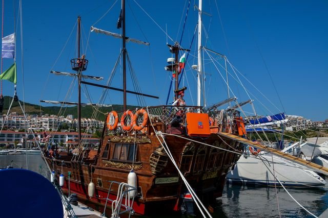 Szveti Vlasz utazás Olymp Aparthotel