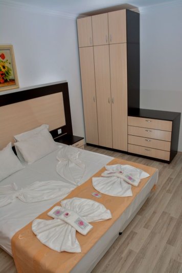 Szveti Vlasz utazás Olymp Aparthotel