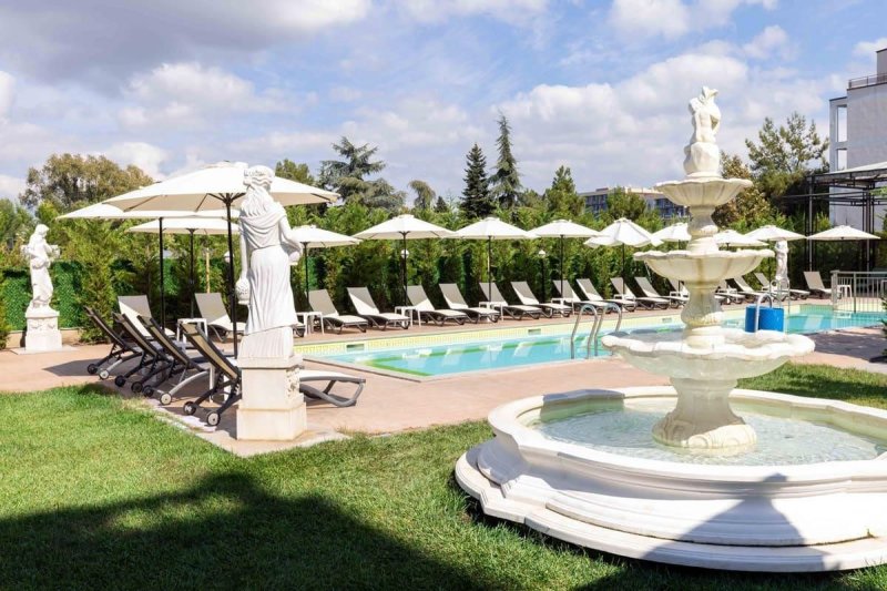 Napospart utazás Rome Palace Deluxe