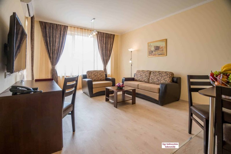 Napospart utazás Rome Palace Deluxe