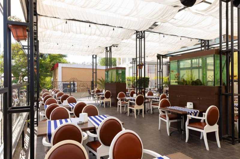 Rome Palace Deluxe Napospart