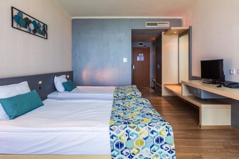 Neszebar utazás Sol Marina Palace