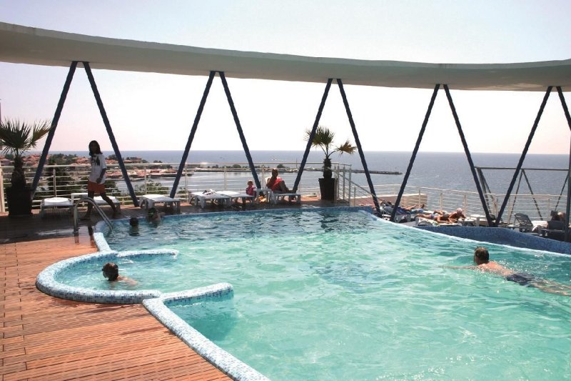 Neszebar utazás Sol Marina Palace