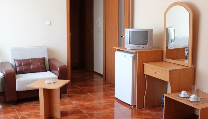 Neszebar utazás Topalovi Family Hotel - West