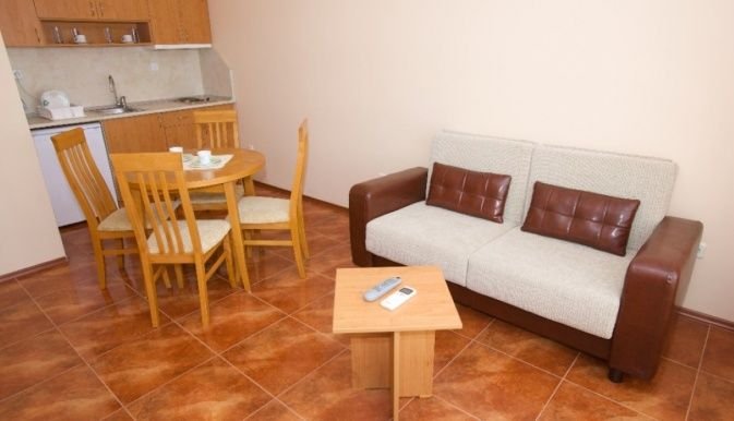 Neszebar utazás Topalovi Family Hotel - West