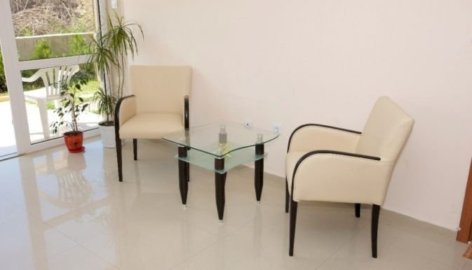 Neszebar utazás Topalovi Family Hotel - West