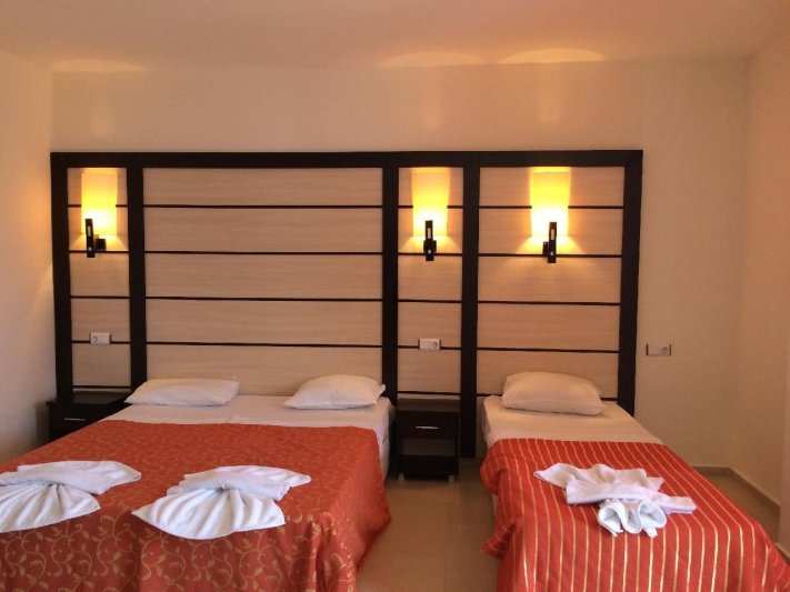 Napospart utazás Tia Maria Hotel