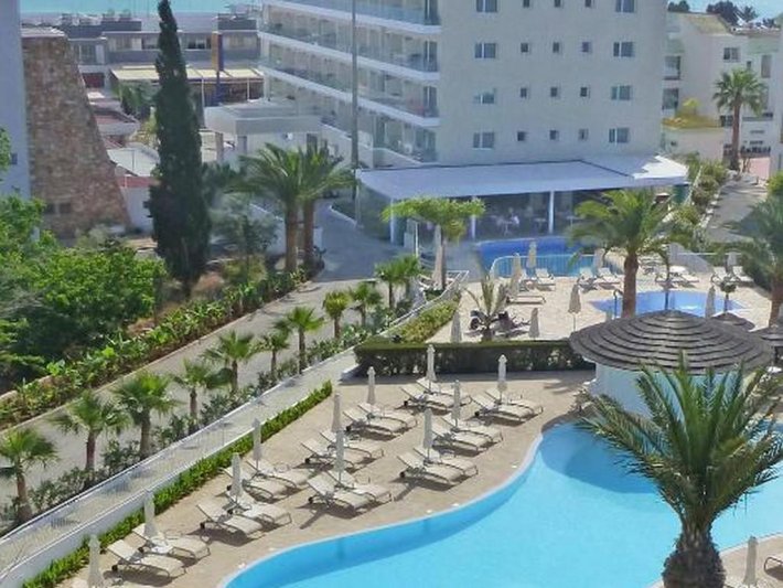 Dél-Ciprus utazás Sunrise Gardens Hotel