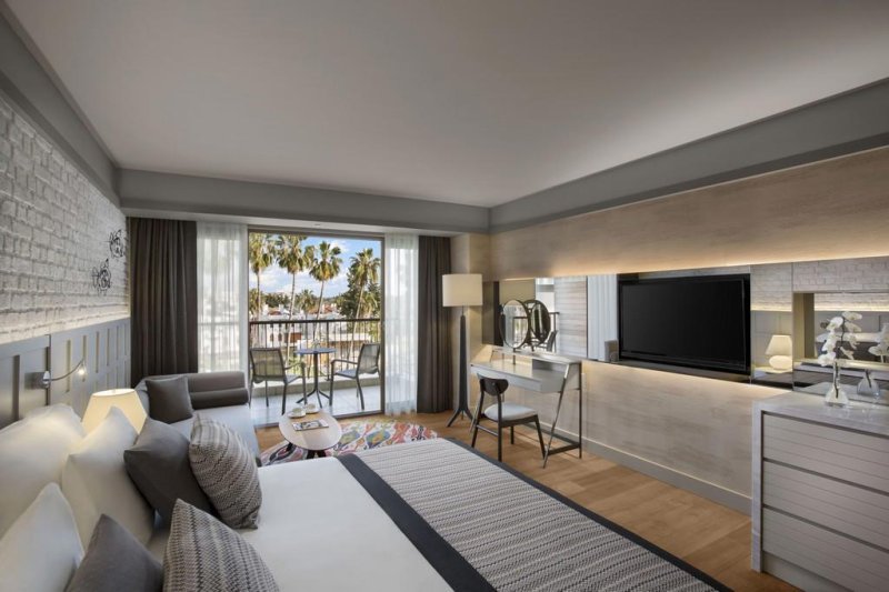 Side utazás Barut Acanthus and Cennet