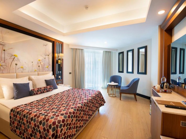 Antalya utazás Adalya Elite