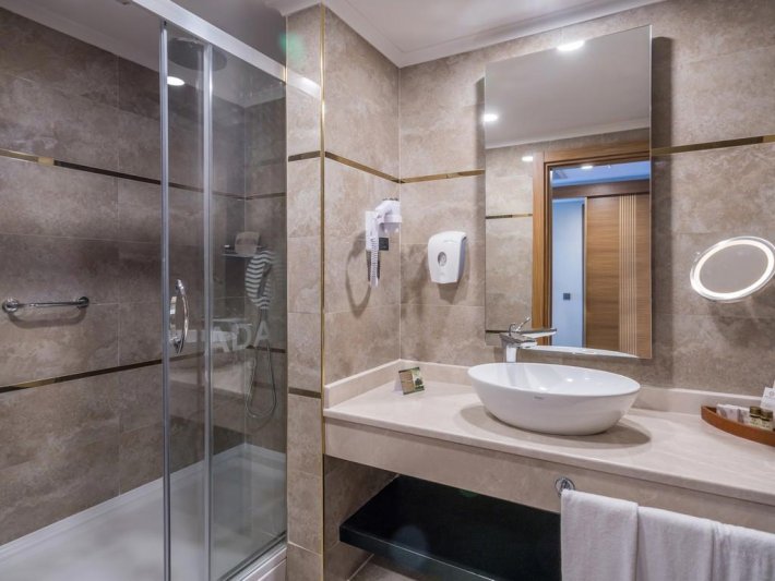 Antalya utazás Adalya Elite