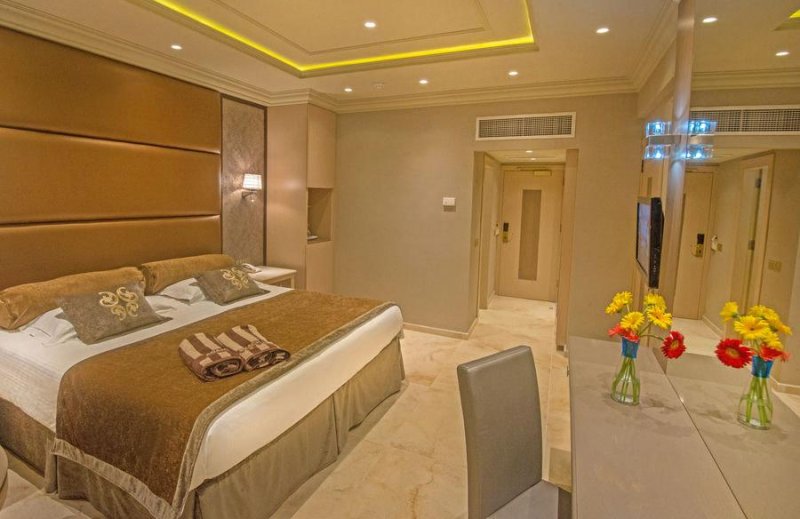 Dél-Ciprus Ayia Napa utazás Adams Beach Hotel