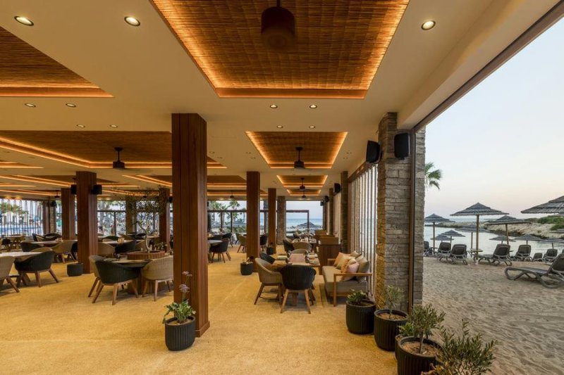 Dél-Ciprus Ayia Napa utazás Adams Beach Hotel