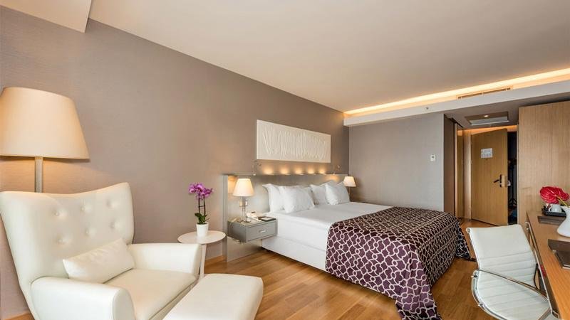 Antalya utazás Akra