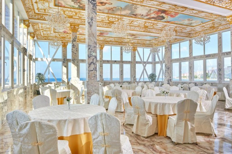 Szveti Vlasz utazás Amore Beach Hotel