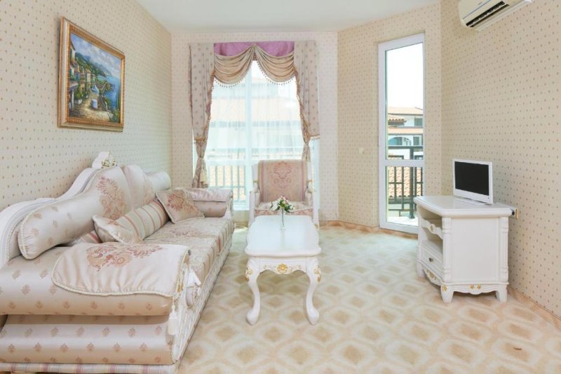 Szveti Vlasz utazás Amore Beach Hotel