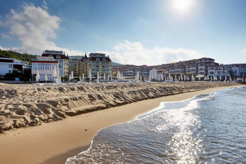 Szveti Vlasz utazás Amore Beach Hotel