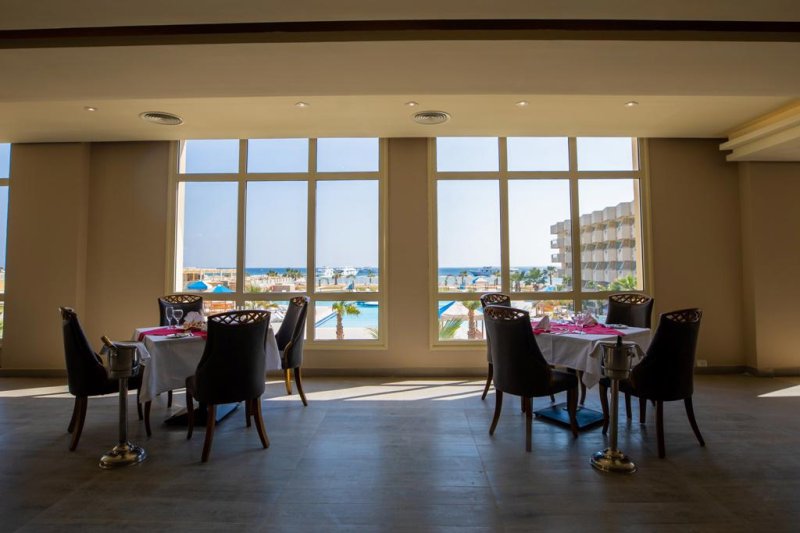 Hurghada utazás Aqua Mondo Resort