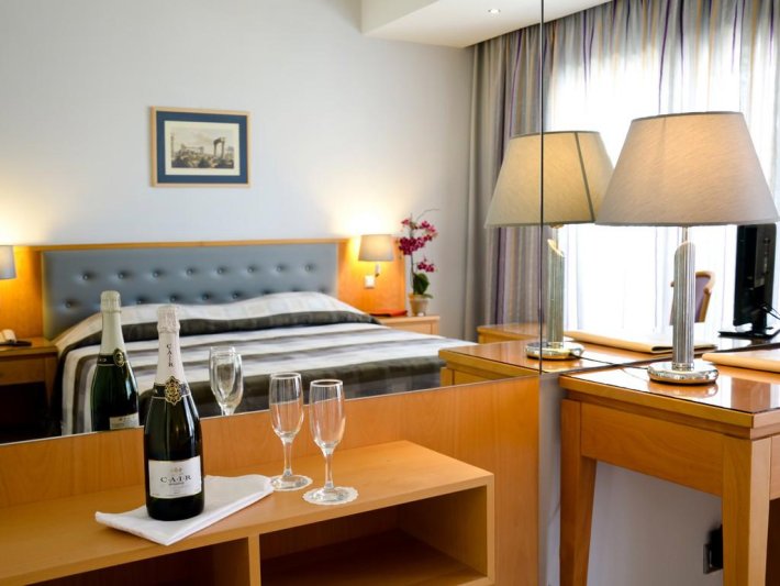 Rodosz Rhodes utazás Athena Hotel