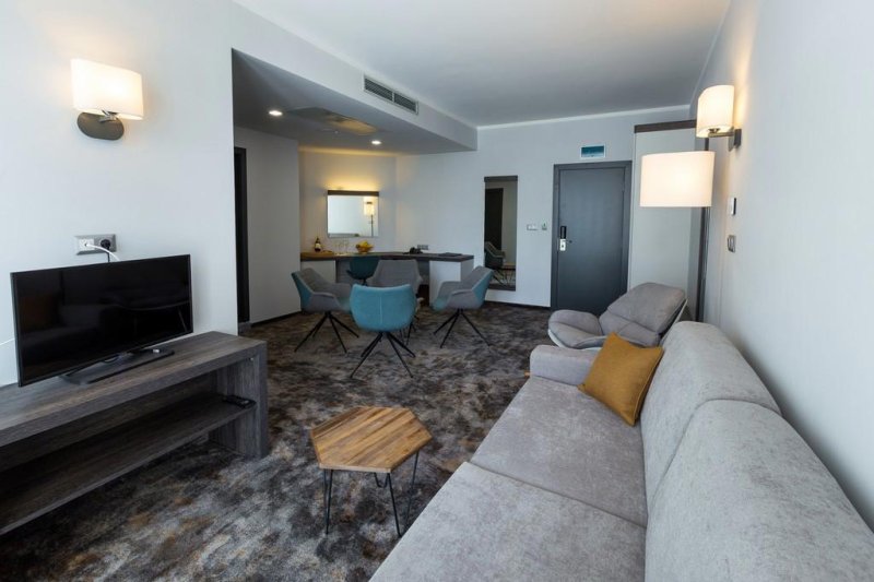 Napospart utazás Best Western Plus Premium Inn 