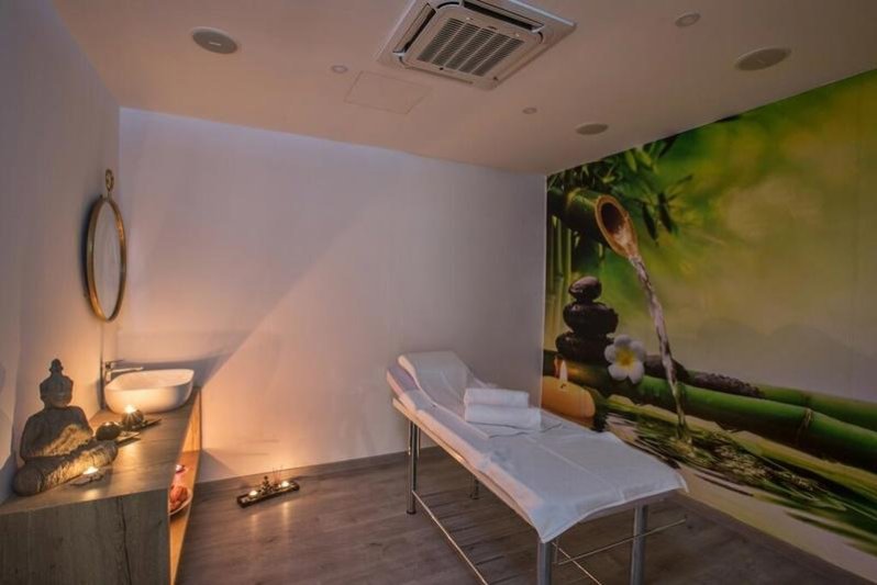 Dél-Ciprus utazás Bohemian Gardens Hotel