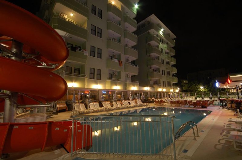 Alanya utazás Bonapart Sealine Hotel