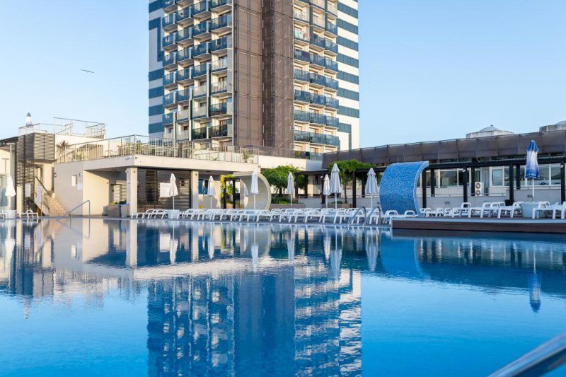 Napospart utazás Burgas Beach