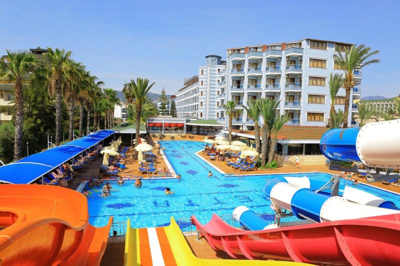 Alanya utazás Carelta Beach Hotel