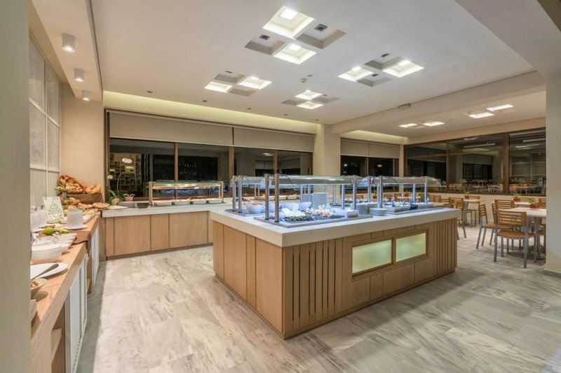 Zakynthos utazás Castelli Hotel