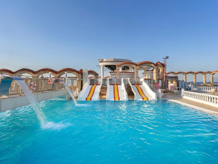 Antalya utazás Club Hotel Sera