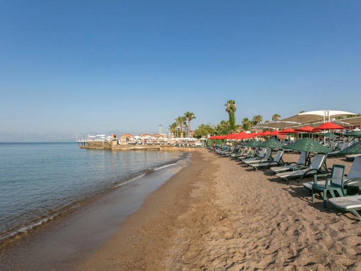 Antalya utazás Club Hotel Sera