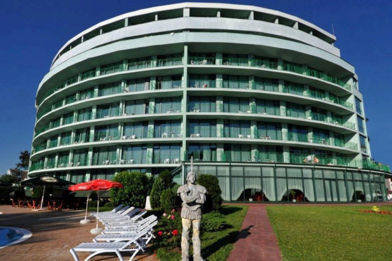 Napospart utazás Colosseum Hotel