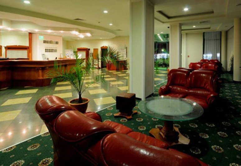 Napospart utazás Colosseum Hotel