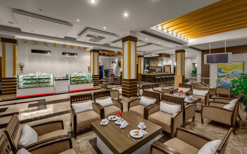 Kemer utazás Crystal Aura Beach Resort & Spa