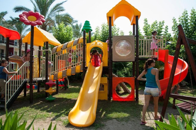 Kemer utazás Crystal Aura Beach Resort & Spa