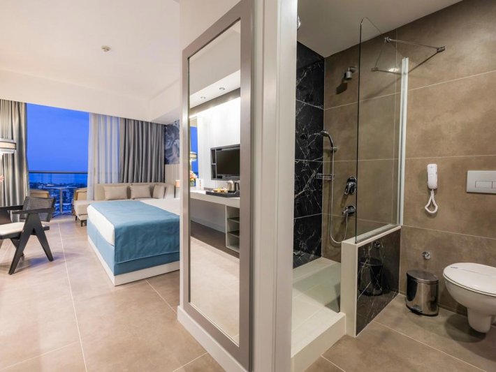 Antalya utazás Crystal Centro Resort