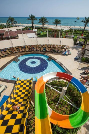 Belek utazás Crystal Family Resort