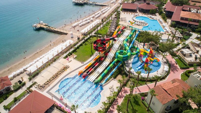 Kemer utazás Crystal Flora Beach Resort