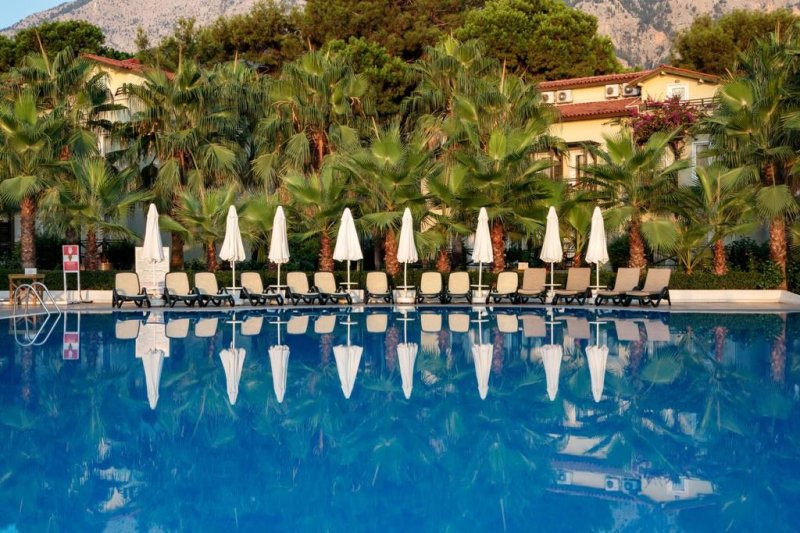 Kemer utazás Crystal Flora Beach Resort