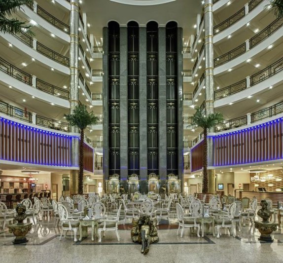 Alanya utazás Delphin Deluxe Resort