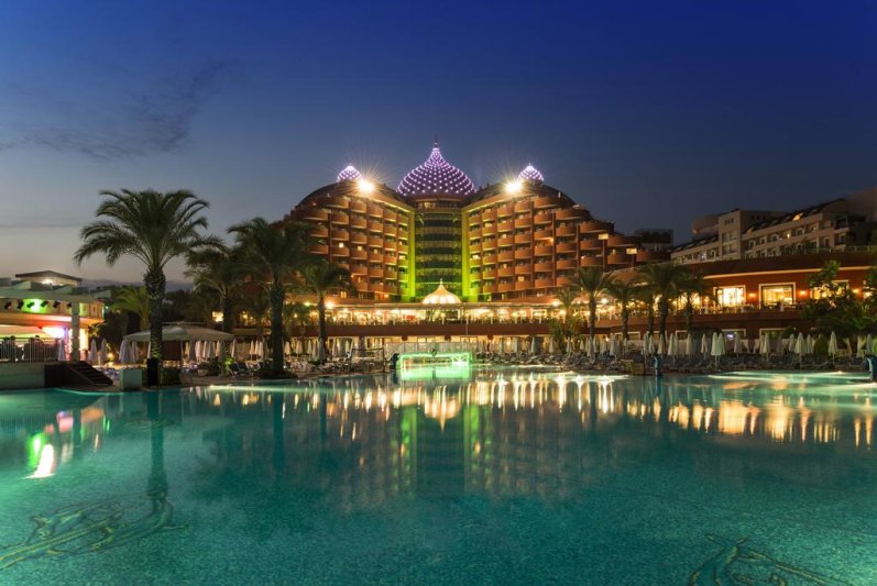 Antalya utazás Delphin Palace
