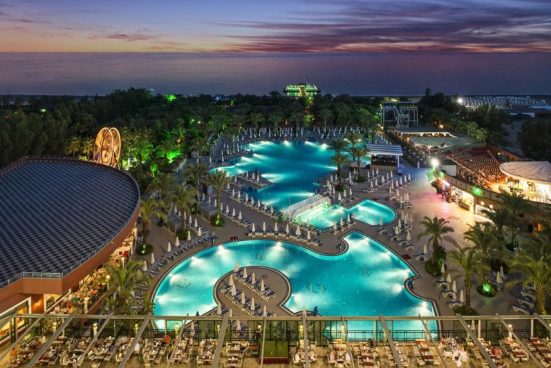 Antalya utazás Delphin Palace