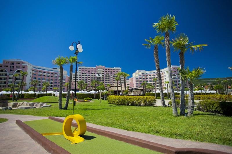 Napospart utazás Dit Majestic Beach Resort