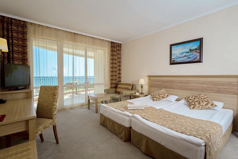 Napospart utazás Dit Majestic Beach Resort