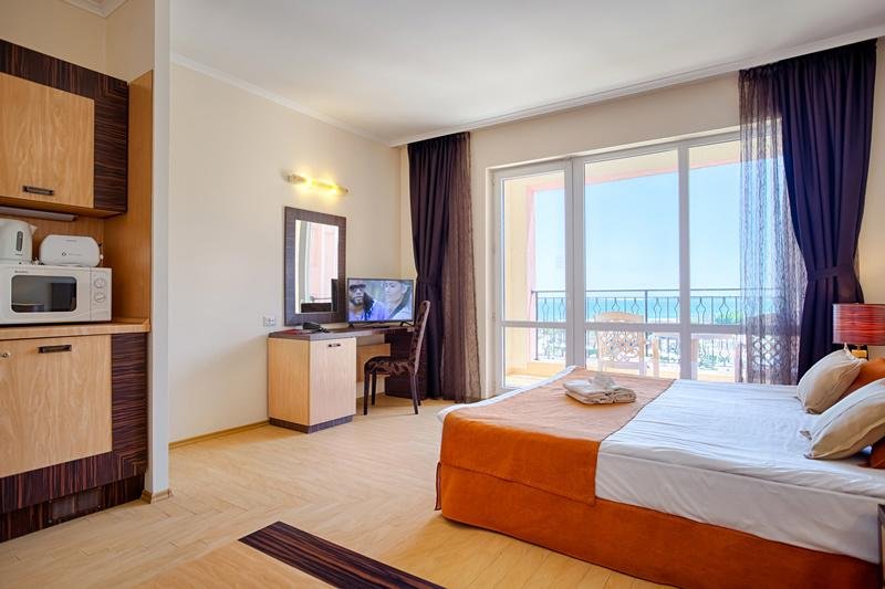 Napospart utazás Dit Majestic Beach Resort