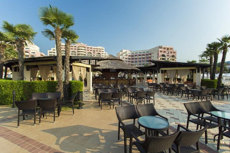 Napospart utazás Dit Majestic Beach Resort